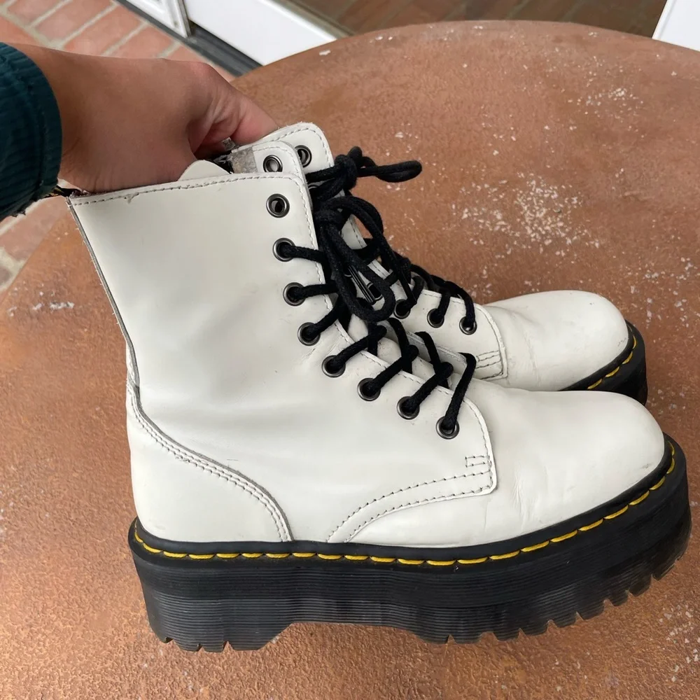 White platform dr. Marten